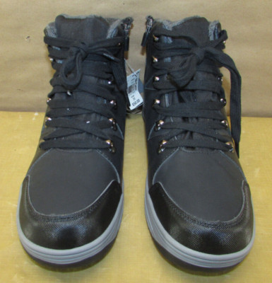 Falls Creek Jonan Insulated Black Shoes - Size 10