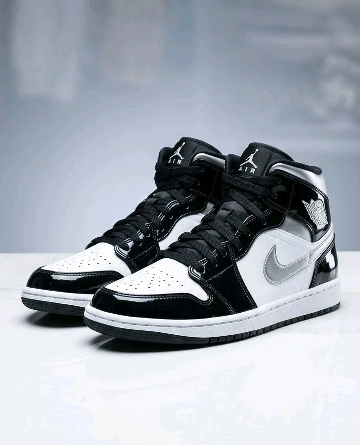 Las mejores ofertas en Jordan 1 SE Mid Black White Metallic Silver