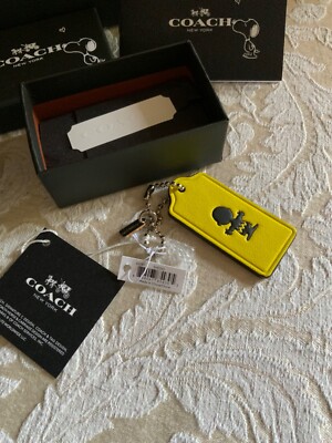 BNIB Coach Peanuts Gang Charlie Brown leather hang tag Limited
