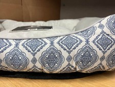 Cozy Pup Perfect For Snuggling Lightweight Patterened Dog Bed