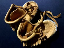 Vintage StrideRite Minnetonka Baby Size 3 Suede Leather Moccasin NIB