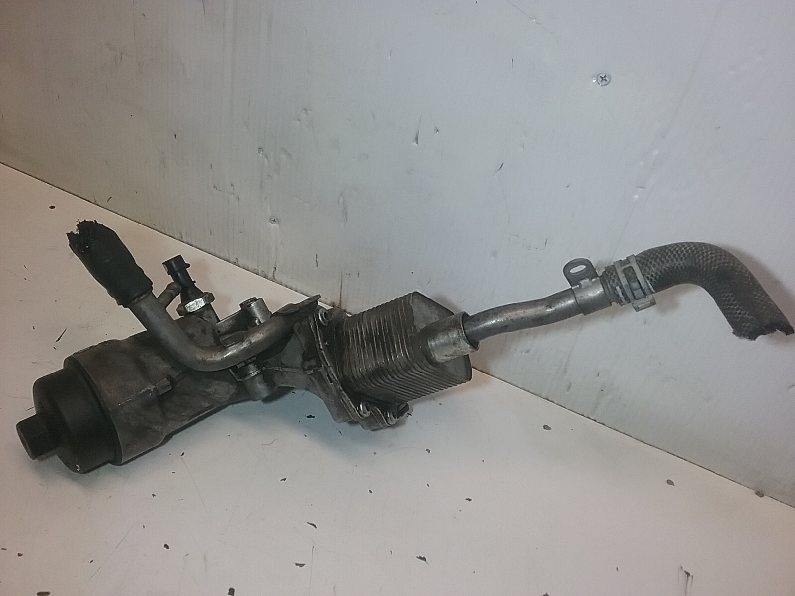 2012-2016 Chevy Cruze Engine Oil Cooler Filter Housing 55566784  