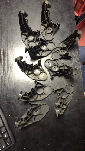 BMW E46 Stoßstangenhalter vorne rechts Trägerhalter 7030620 PREIS PRO STÜCK