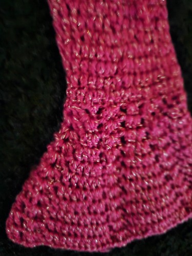 Crocheted Gown Dress belt for 11 !/2" Dolls or Barbie NEW Pink/Silver Colors - Picture 3 of 3