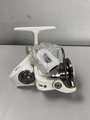 Abu Garcia Zata V30 6.2:1 Spinning Fishing Reel (ZATAVSP30) - White