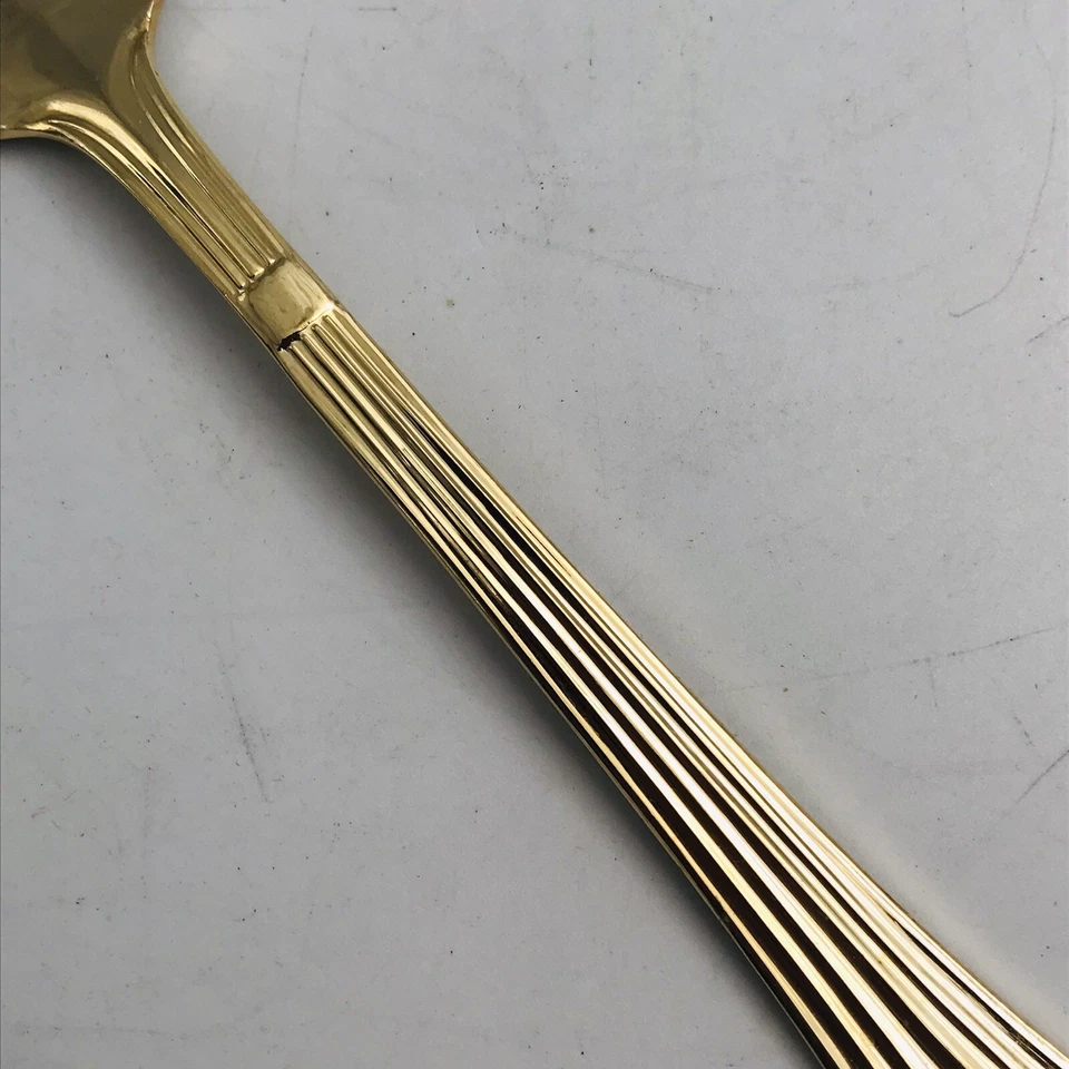 Hampton Forge 金色不锈钢扇贝罗纹图案餐叉 8 — 第 3/4 张图片