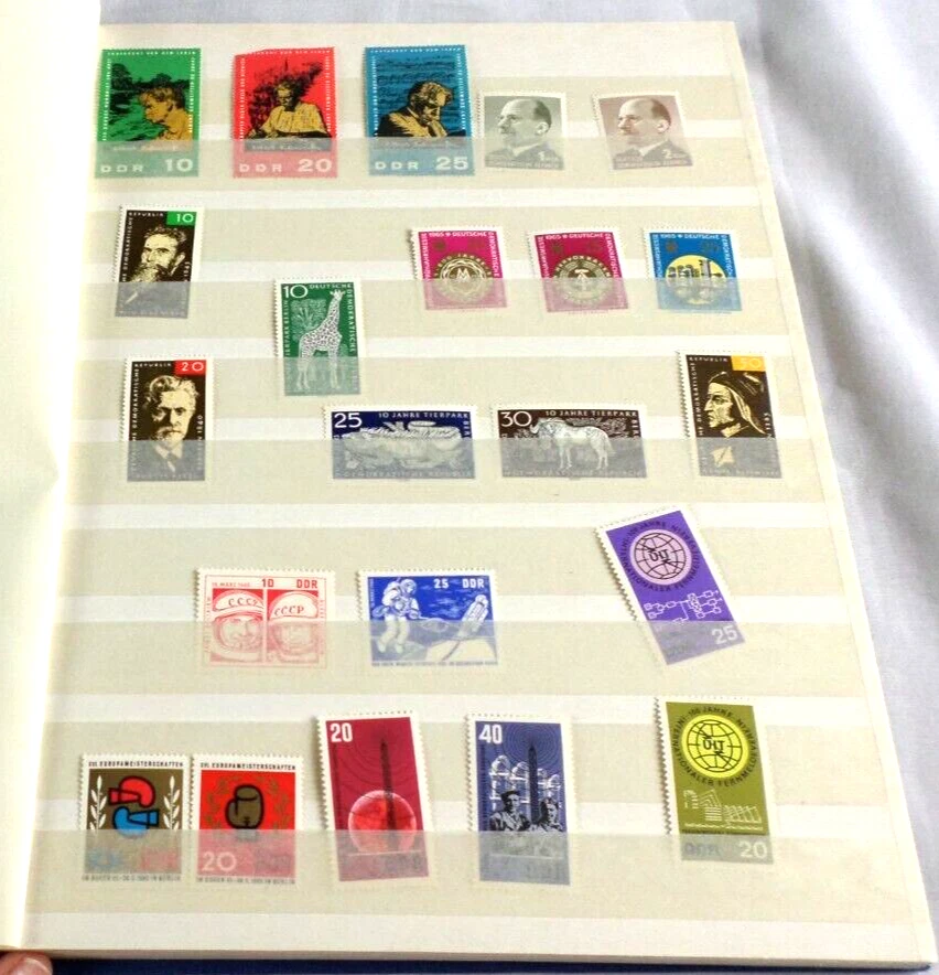 Kenmore Germany from 1964-70 Complete MINT 553 Stamps /Sheets Issued Album Lot - Image 2 of 4