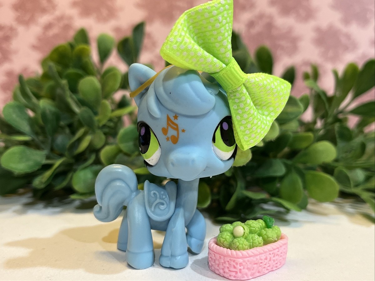 Littlest Pet Shop 2866 LPS Authentic Pony Horse Blue Green Dot