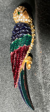 Vintage Parrot Brooch Pin Unmarked Gold Tone Red Blue Green enamel W/Crystals VG
