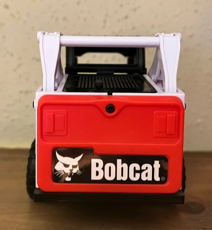 Bobcat S450 Skid-Steer Loader New Bright Plastic AMAZING SHAPE - Image 2 of 4