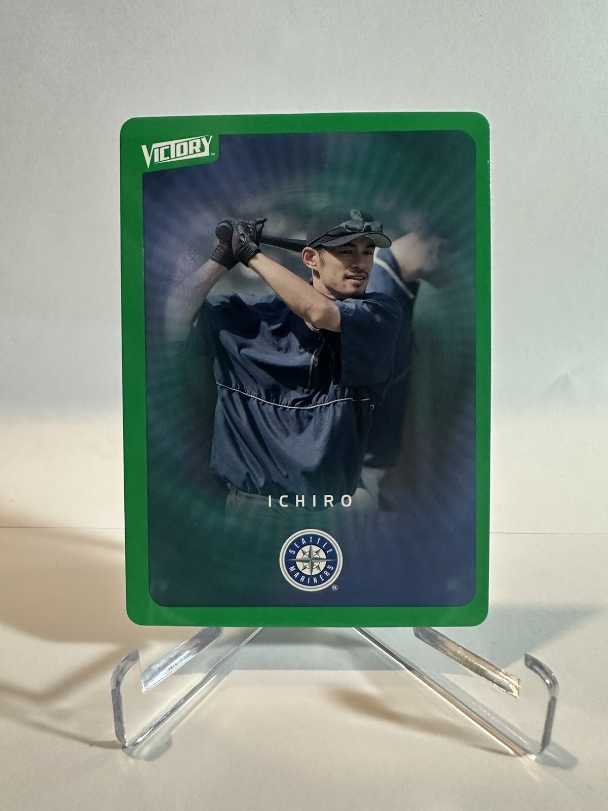 2003 (MARINERS) Upper Deck Victory Tier 1 Green #81 Ichiro Suzuki