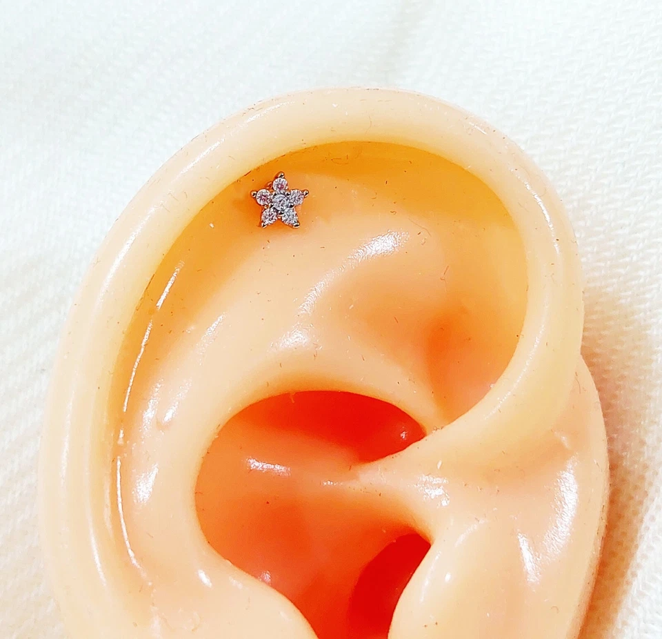 Piercing Labret Stella Zirconi Acciaio Chirurgico 1.2x8x5mm – Orecchio/Labbro H - Immagine 4 di 4