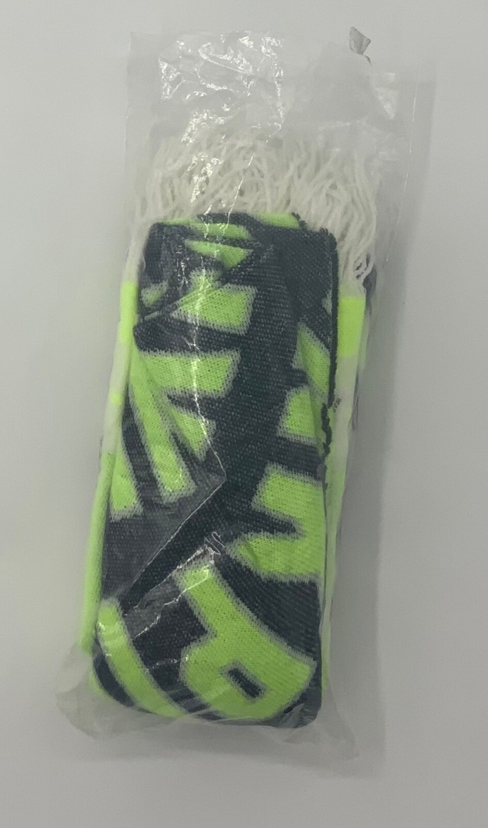 Victoria's Secret PINK Cozy Fringe Blanket Scarf 27