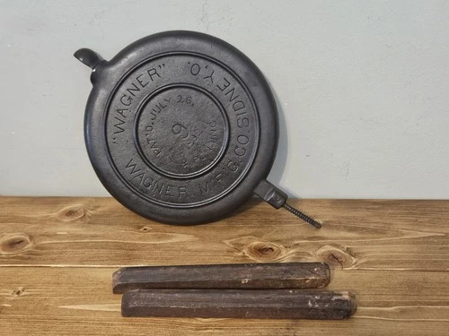 Early Wagner No 9 Cast Iron Waffle Maker (One Side Replacement)