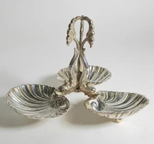 Vtg Silver Plated 4 Bowl Clam Dish With Ornate Dolphin Handle E.P.N.S. Spain