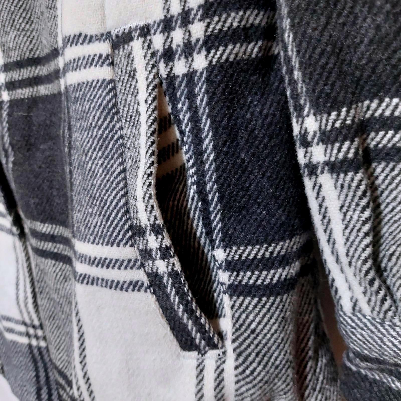 MEMBERS MARK BUTTON DOWN OVERSIZED PLAID SHACKET … - image 5