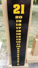 Cornhole Scoreboard Score Keeper Sign - Black & Yellow w Mounting Bracket