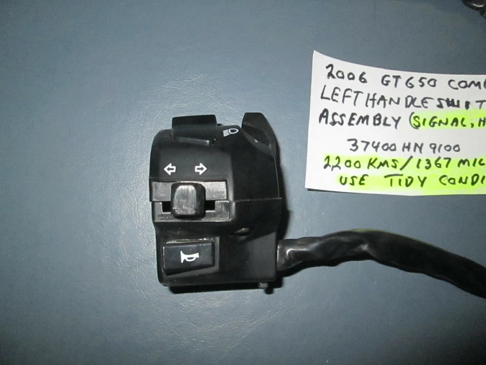 Conjunto de interruptor izquierdo Hyosung GT650 2006 Comet (poco kilometraje) 37400HN9100 Foto 2 de 4