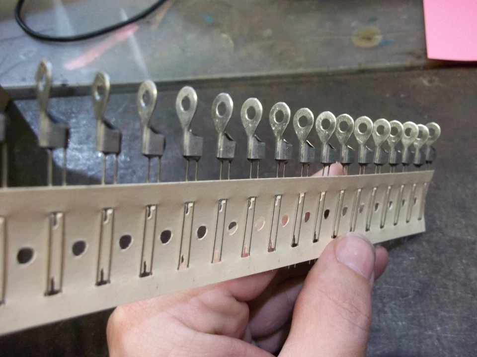 EPCOS B59901D110A40Z15 PTC THERMISTORS QTY. 500 (610) - Image 2 of 4