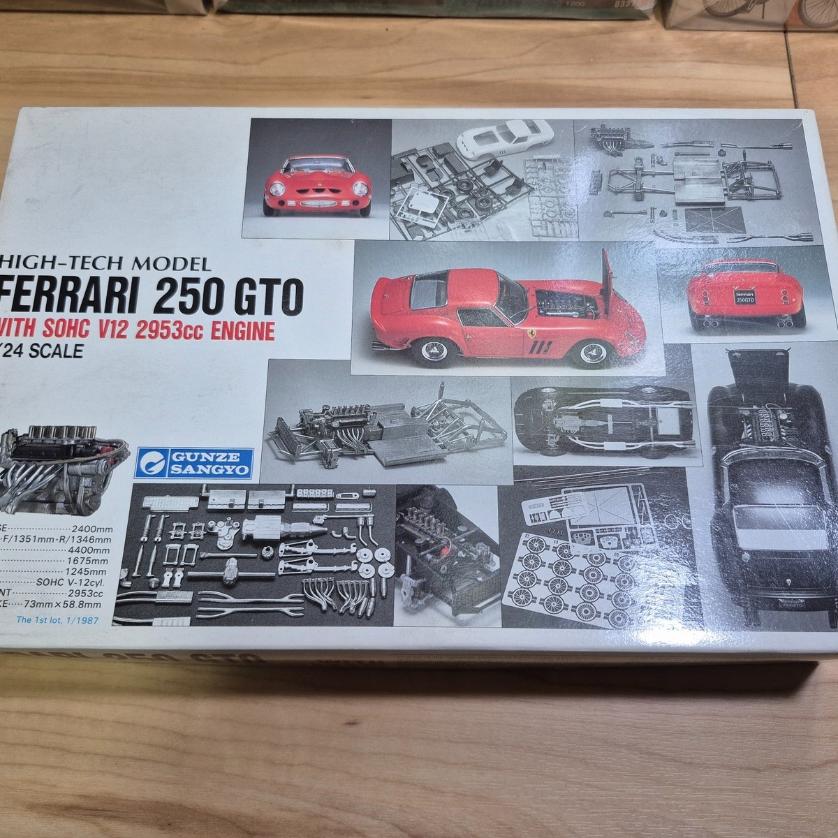 Gunze Sangyo 1/24 Ferrari 250 GTO kit with Photo-Etched Parts and 