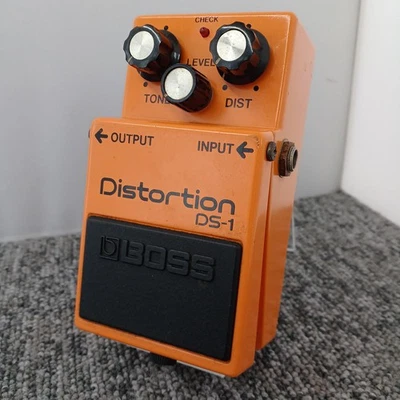 Pédale d'effets BOSS DS1 unité d'effet guitare pour guitare électrique vintage - Photo 1/4