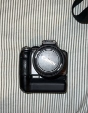 Canon EOS Rebel 300D Digital SLR Camera Silver Black Built-in Flash Battery Grip