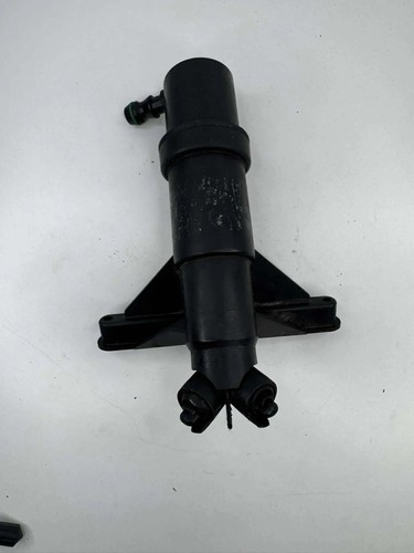 BMW 5 Touring E61 Scheinwerferwaschanlage links 08393 170105 2.50 32110539