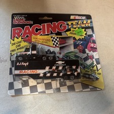 Vintage Racing Champions 14 AJ Foyt Chevrolet Opening Ramp  Mini-Car Diecast