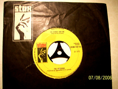 45rpm vinyl record........The Emotions.......My Honey And Me.....70s Soul/Funk