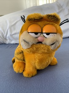 grumpy cat plush toy