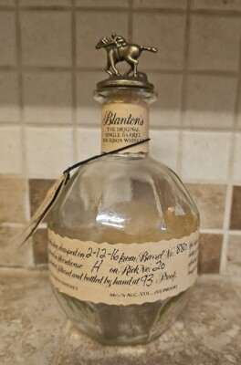 Blanton s Single Barrel Bourbon Whiskey Empty Bottle with Stopper Letter O 2016