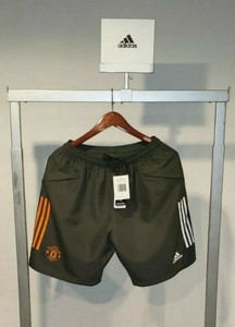 man utd training shorts