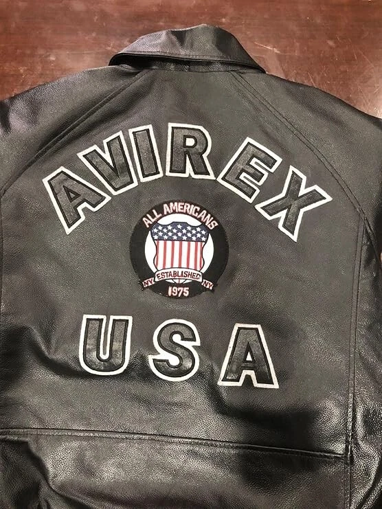Camisa de piloto para hombre estilo Avirex chaqueta de cuero real | icónico bombardero volador de la fuerza aérea Foto 4 de 4