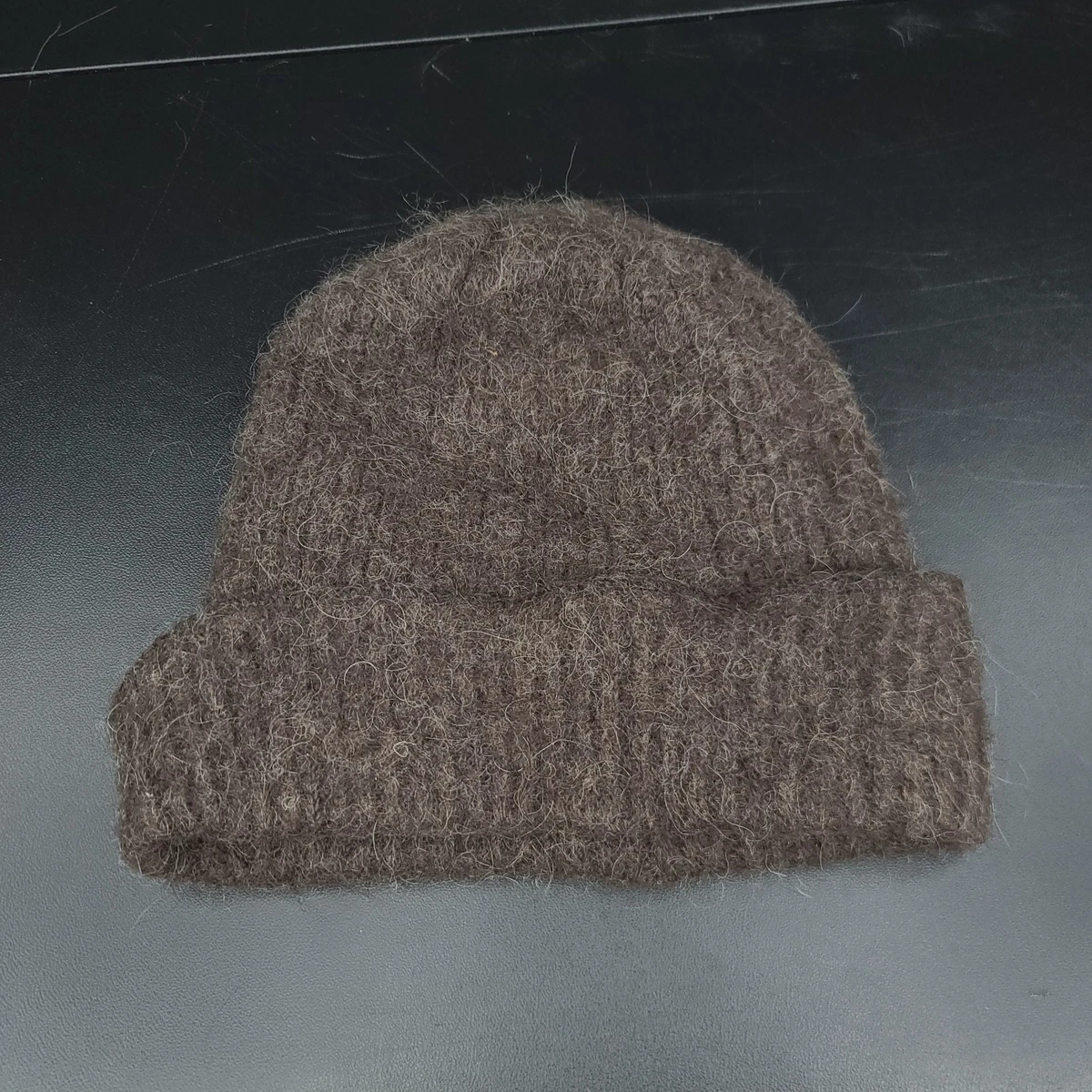 Icelandic Hat In Women display picture 3