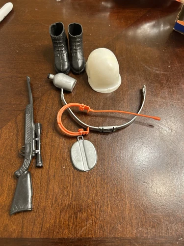 VINTAGE 1960-70's HASBRO GI JOE GROUP LOT OF ACCESSORIES (5)