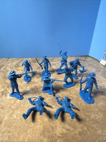 MARX Pioneers  54mm ROYAL BLUE SOLDIERS FORT APACHE Set Of 10 2