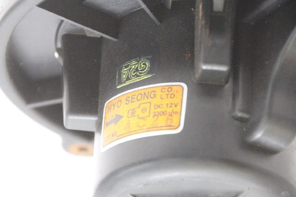 Motor ventilador Kia RIO I Combi DC 97109FD200 04-2004 Foto 3 de 4