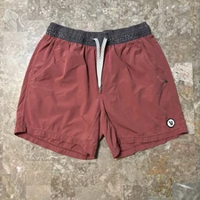 Vuori Kore Shorts Mens Small Red Pink 5" Lined Gym Yoga Running Performance V367