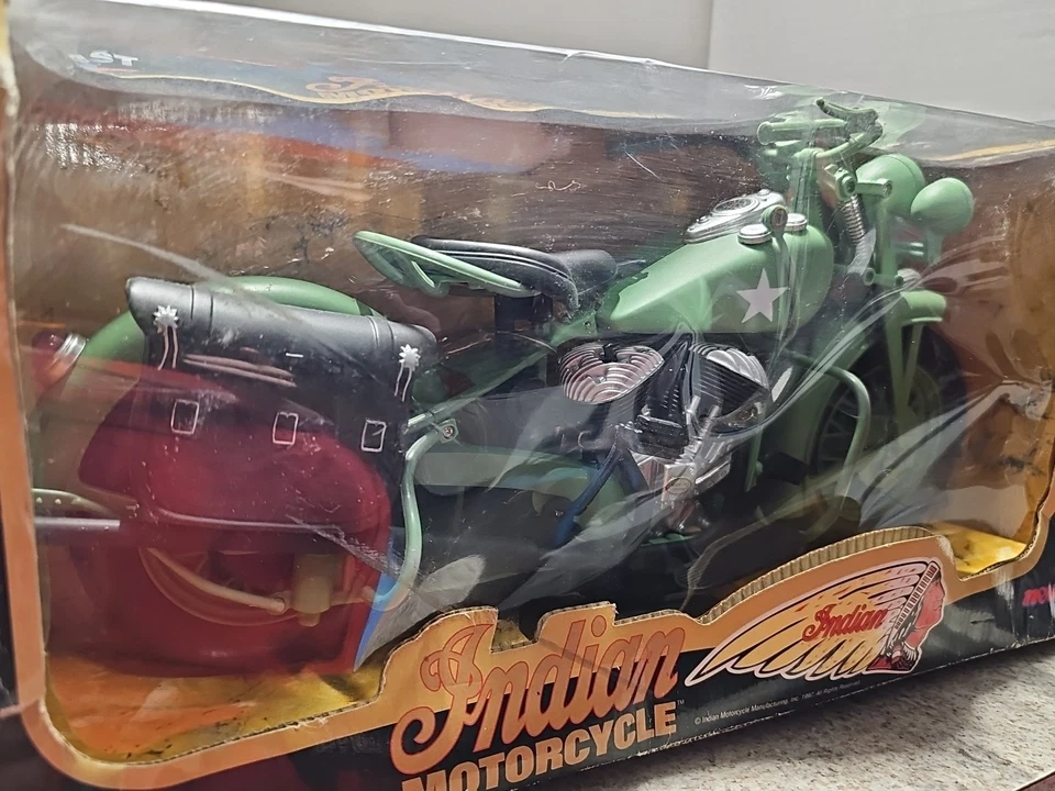 Vntg 1997 New Ray Indian Military Motorcycle 1:6 Scale Diecast-Plastic *BAD BOX* - Image 2 of 4