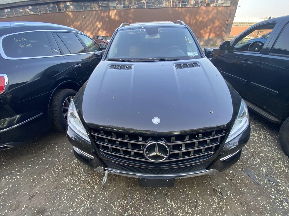 Used A/C Compressor fits: 2012 Mercedes-benz Mercedes ml-class 166 Type ML350 di - Image 2 of 4