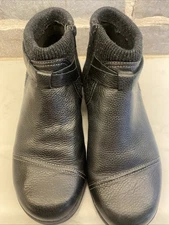 Collection By Clark’s Women’s Black Size 8.5W Ankle Booties Zipper Close