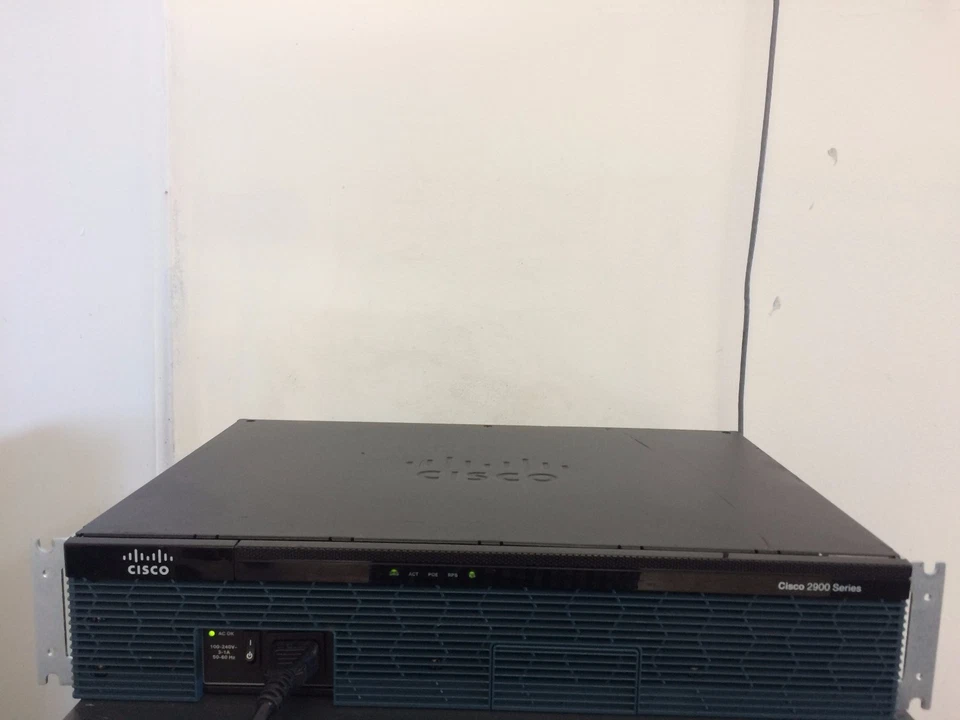 CISCO 2911-VSEC/K9 Gigabit VOICE SECURITY ROUTER PVDM3-32 VIC2-4FXO ios-15.7 CME - Image 2 of 4
