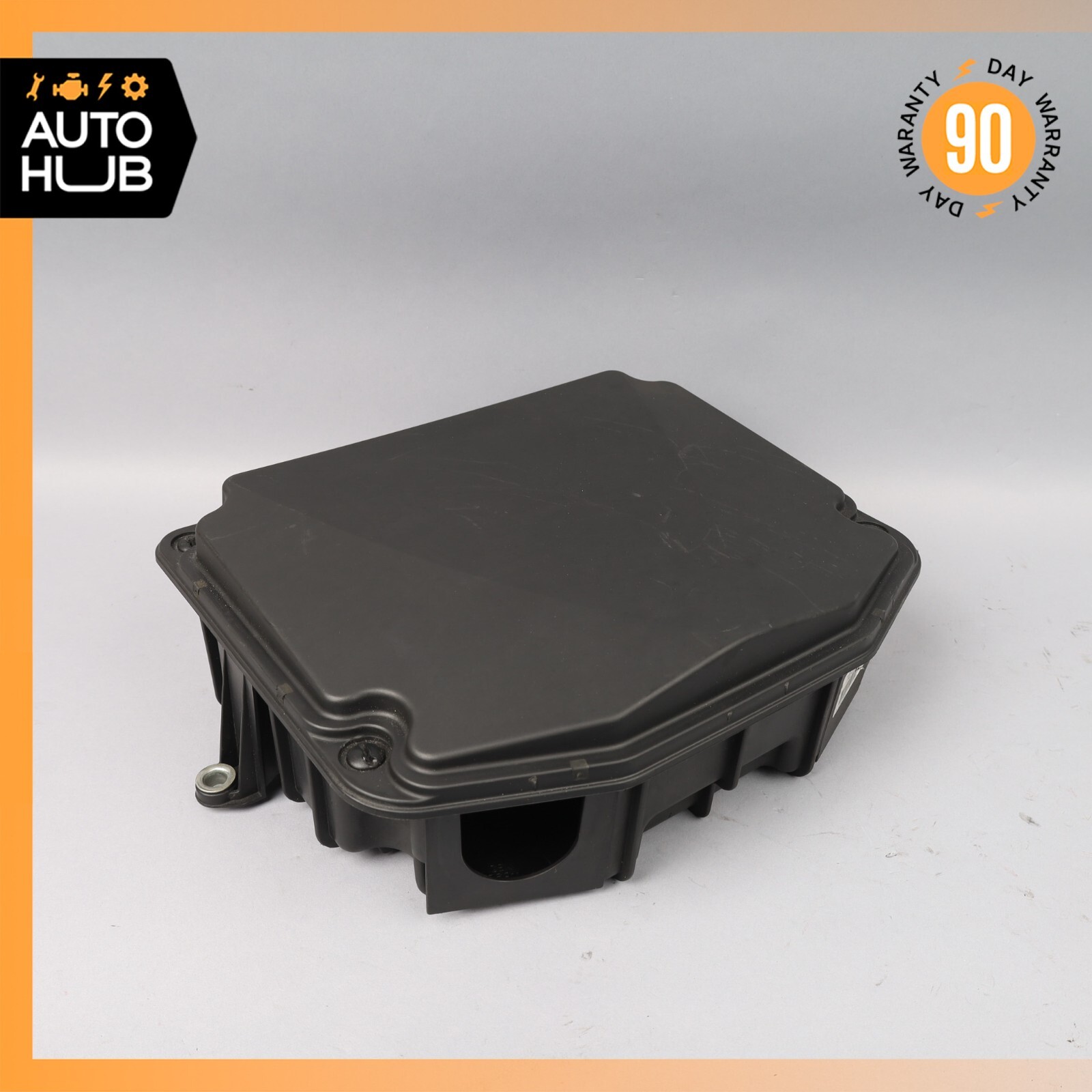 04-19 Maserati Quattroporte S M139 Engine Fusebox Control Module Bay Cover OEM