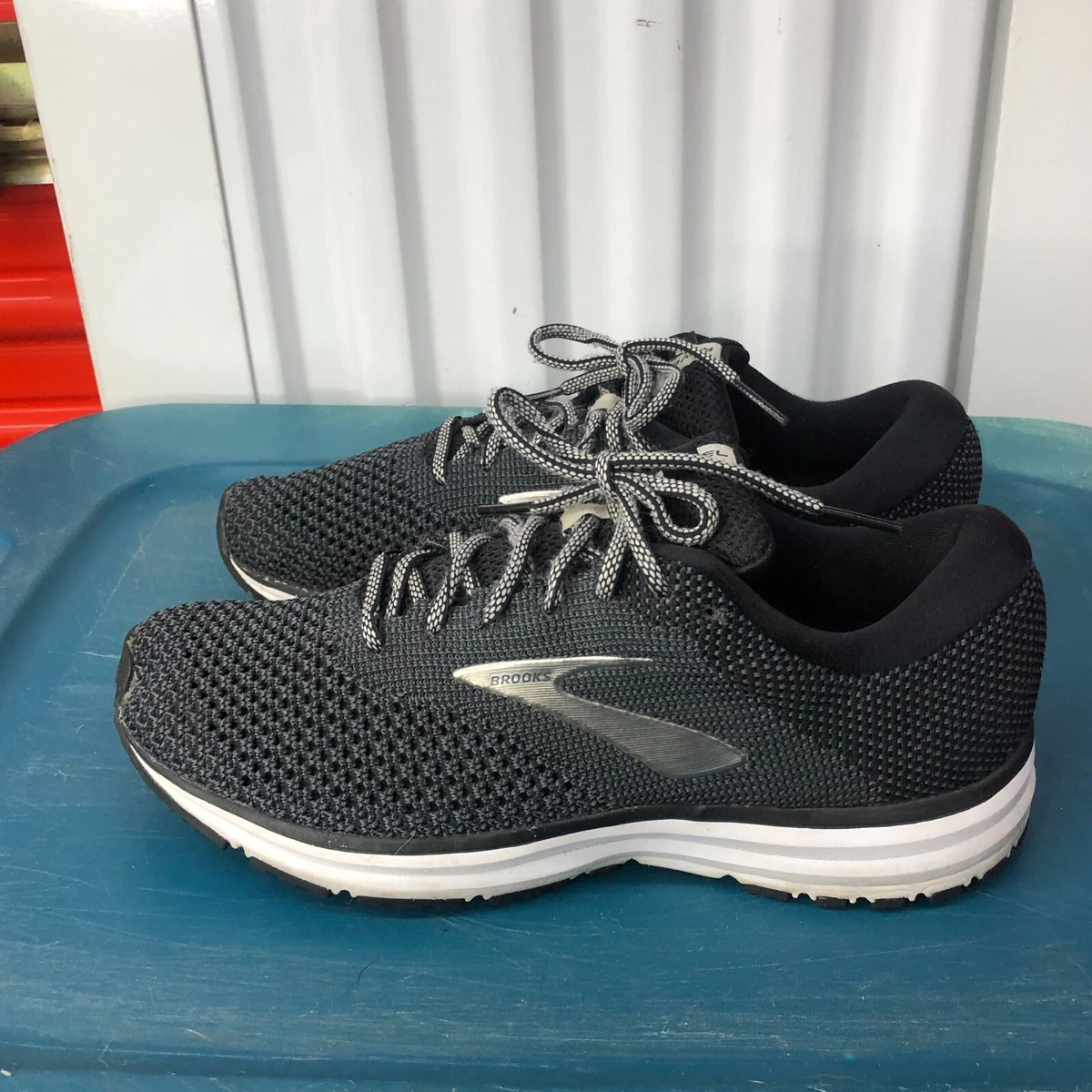 Brooks Revel 2 Men s Running Shoes 8.5 US Gray Low Top Sneakers