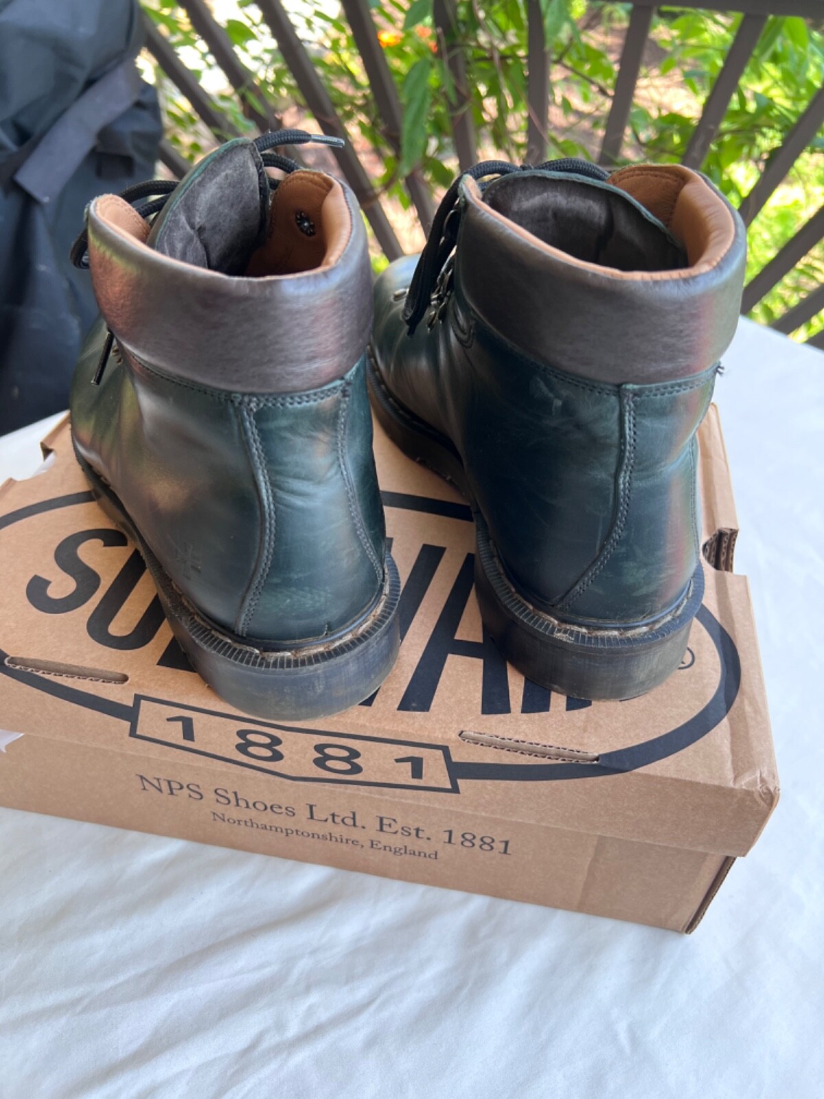 Solovair X Noah hiking boots in green leather, excell… Gem