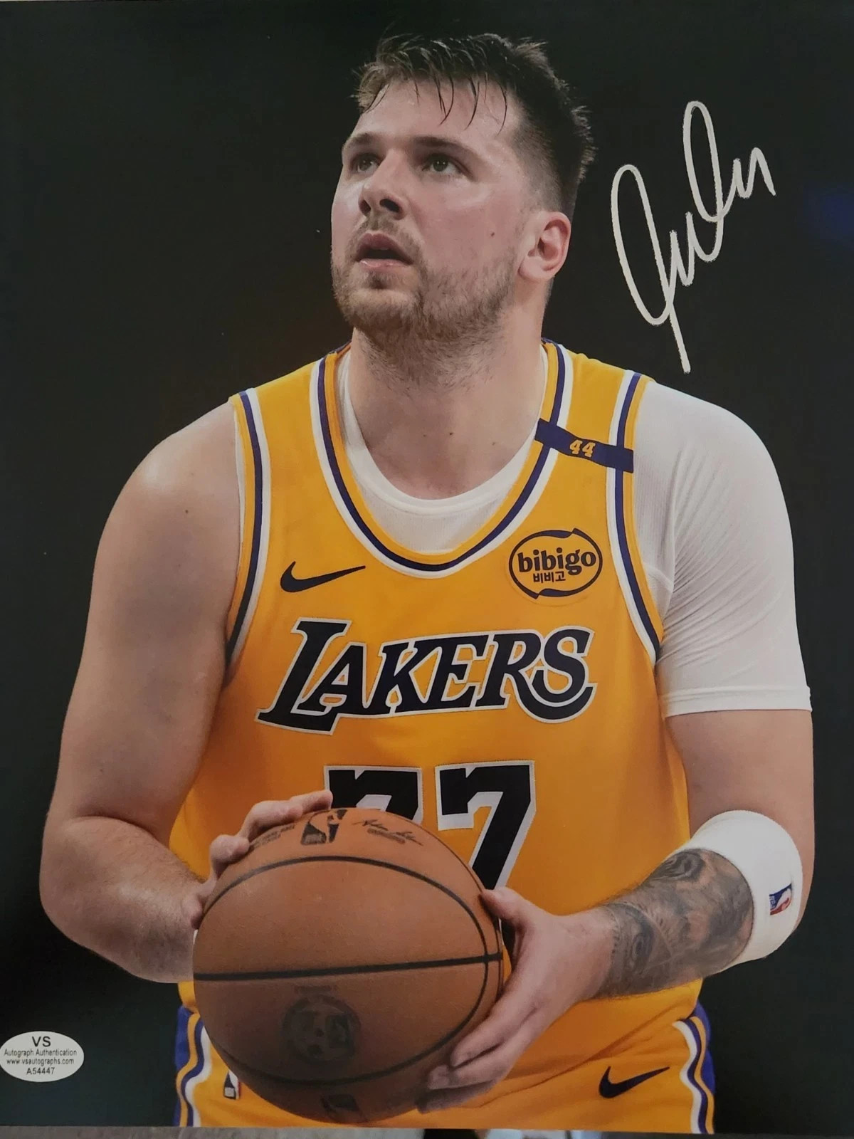 Luka Doncic Signed Los Angeles Lakers Autographed 8X10 Photo W/Coa