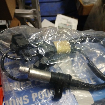 ABS Wheel Speed Sensor fits 2011-2014 GMC Sierra 2500 HD,Sierra 3500 HD  STANDAR