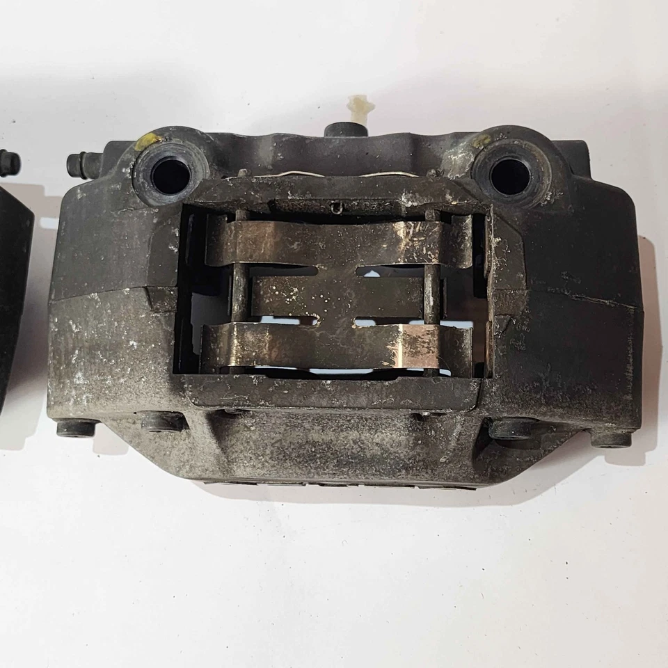 ✅ Pinzas de freno delanteras izquierda derecha Acura RL Advics 2005-2012 4 pistones (par) OEM Foto 4 de 4