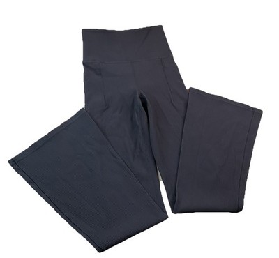 Athleta Pants Salutation Stash HR Flare Black Pockets Yoga Athletic Sz XS 467898