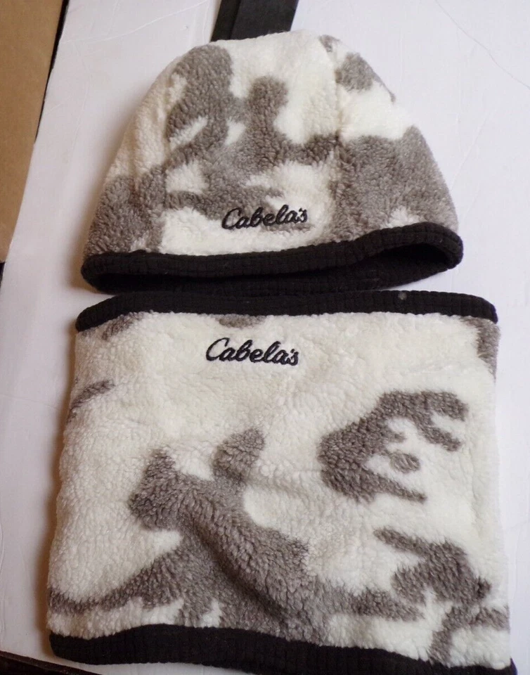 CABELAS OUTFITTER BERBER BEANIE/GAITER COMBO POLARTEC THINSULATE SNOW CAMO. - Image 2 of 4